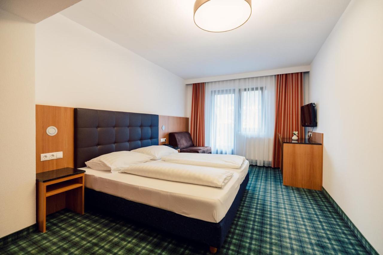 Hotel Bon Alpina Инсбрук Екстериор снимка